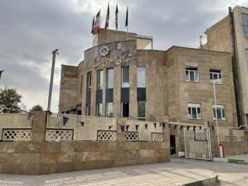 خانه تکانی در شورای شهر و شهرداری کرمانشاه/  ۲ عضو شورای شهر کرمانشاه به اتهام اختلاس و ارتشاء دستگیر شدند